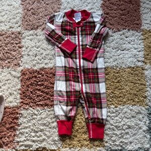 Plaid Red and White Kids Christmas Pajamas - Hanna Andersson Holiday Plaid